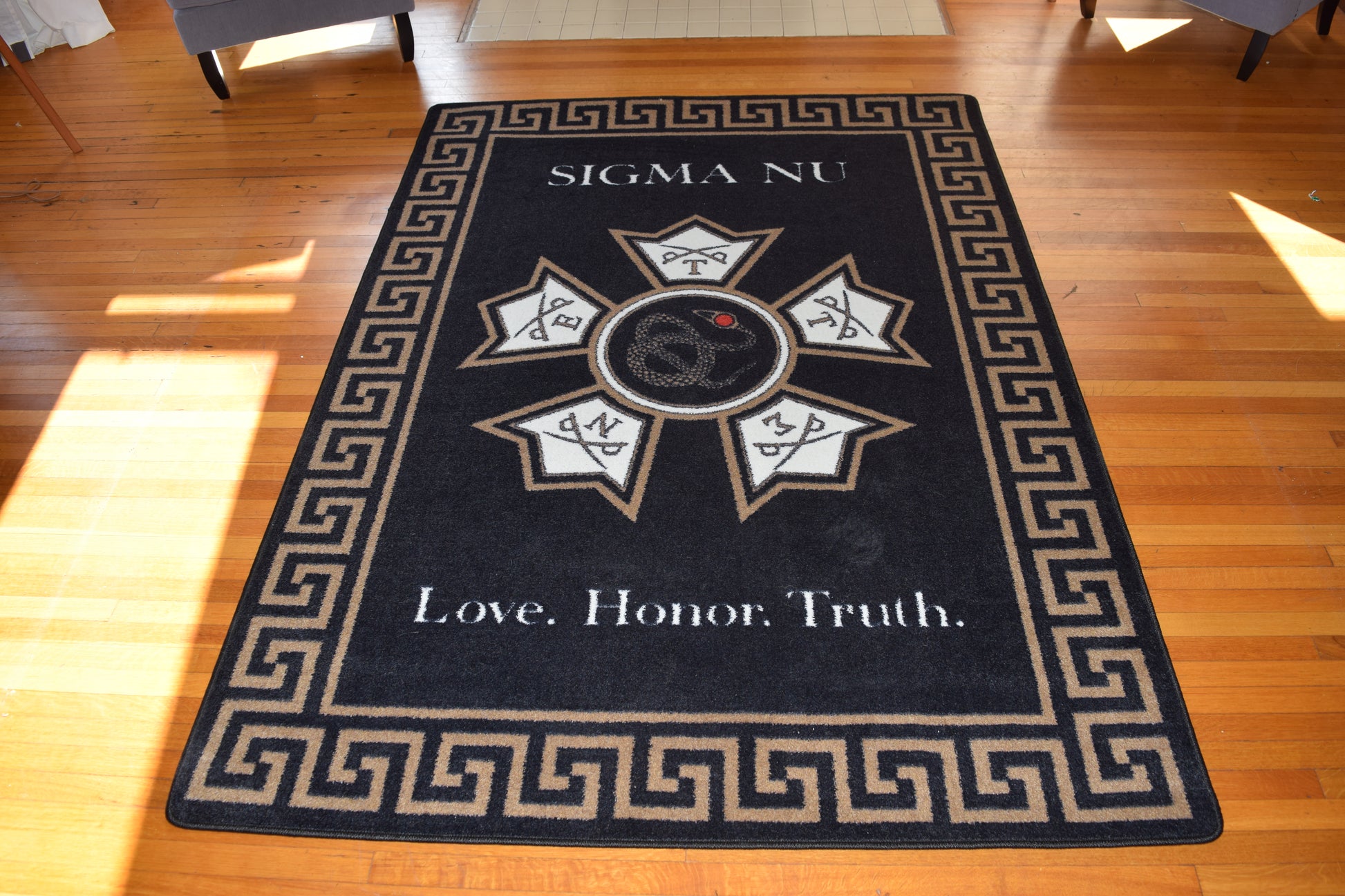 Sigma Nu "Spirit" Rug (3'10" x 5'4") - Greek-Rugs.com