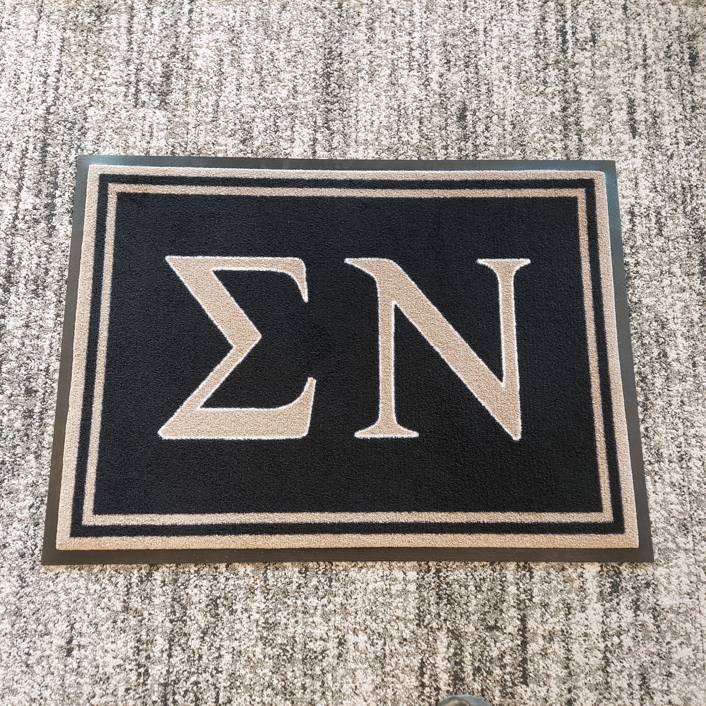 Sigma Nu "Letters" Mat (2' x 3') - Greek-Rugs.com